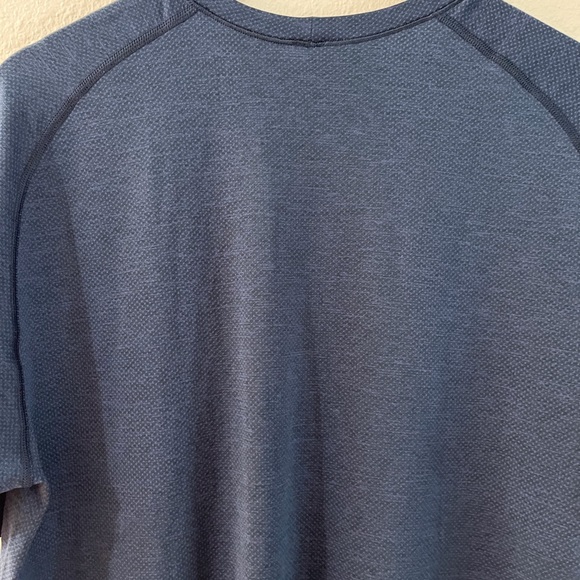 🍋LIKE NEW Lululemon Swiftly tech short sleeve tee - Picture 4 of 6